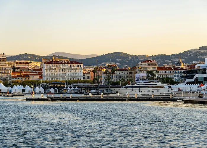 Radisson Hotel Cannes Seaside