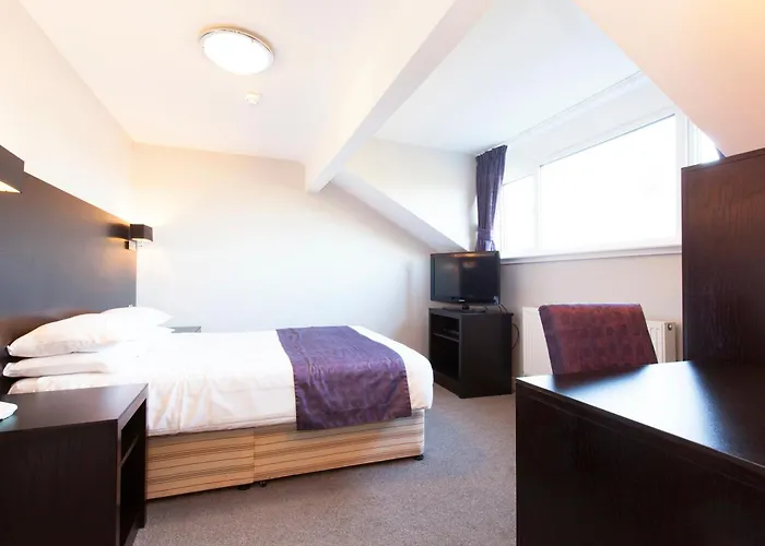 The Abbey Lodge Hotel Bradford 