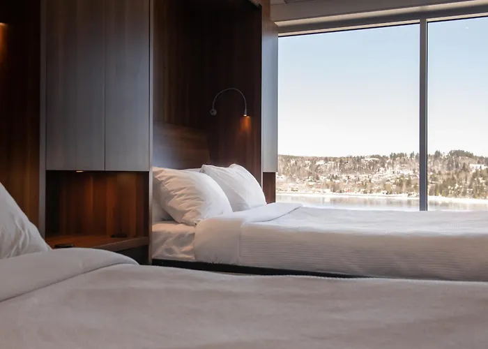 Hotel Chicoutimi, Affilie A Hyvi