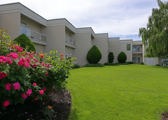 Best Western Plus Kelowna Hotel & Suites