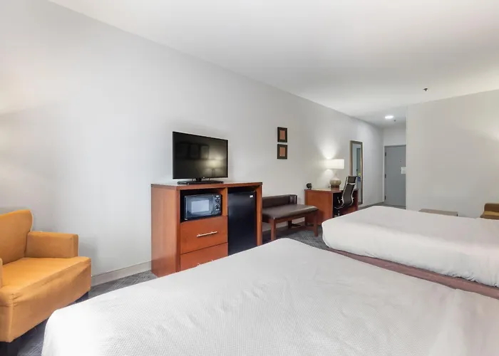 Comfort Suites Lombard - Addison