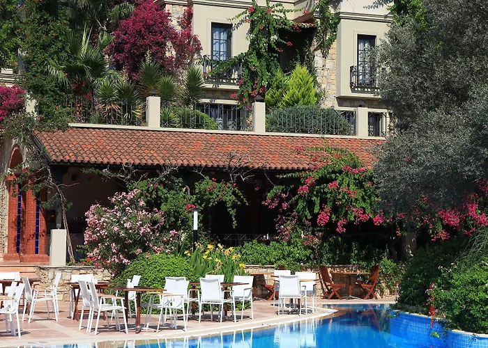 Zeytinada Hotel Torba