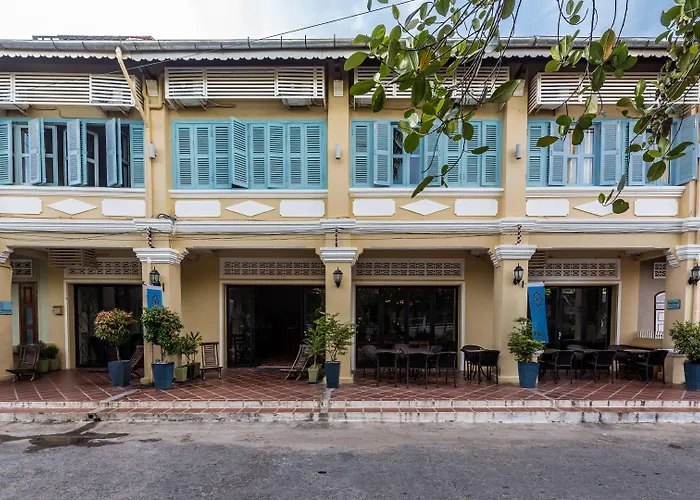 The Columns Hotel Kampot