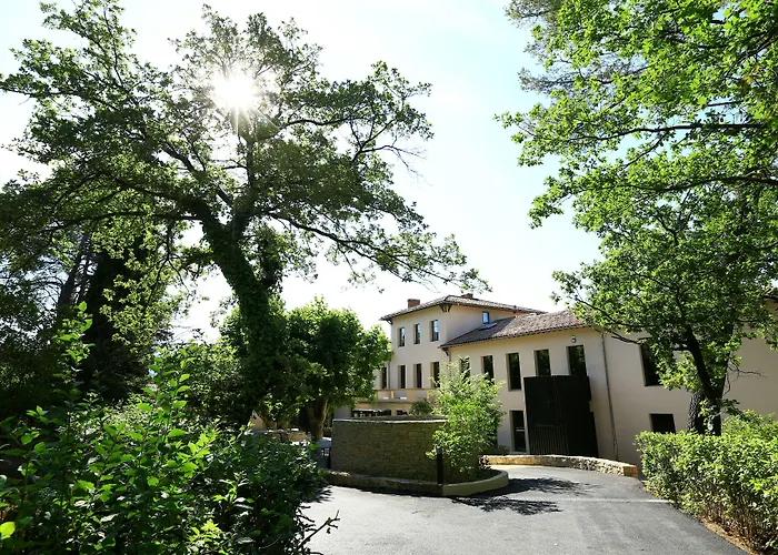 Les Lodges Sainte-Victoire Hotel & Spa Le Tholonet
