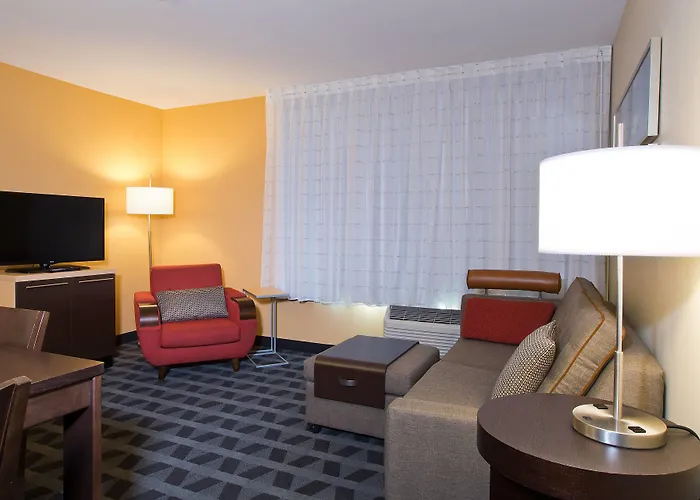 Towneplace Suites By Marriott Garden City