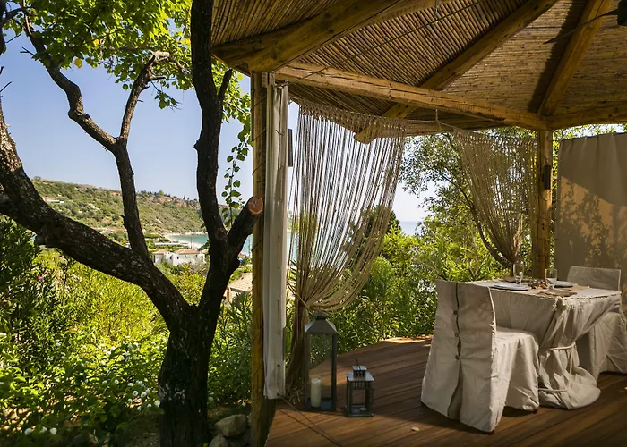 F Zeen Kefalonia (Adults Only) Lourdata 
