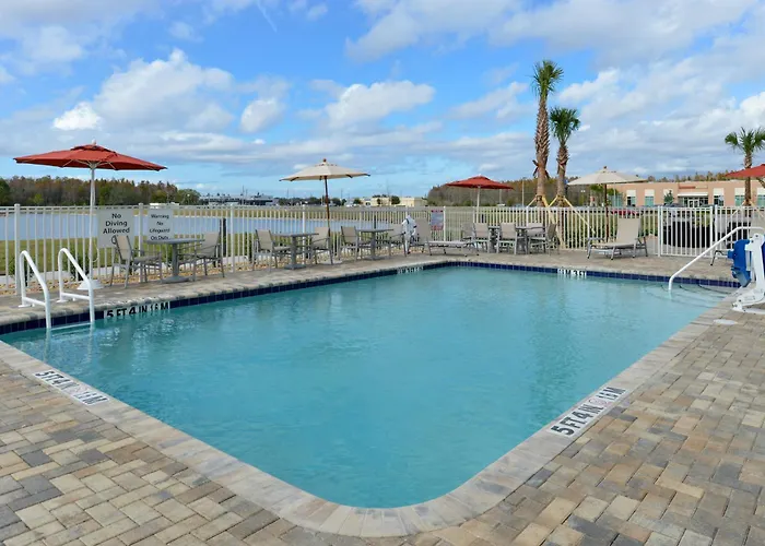 Holiday Inn Express & Suites Trinity By Ihg